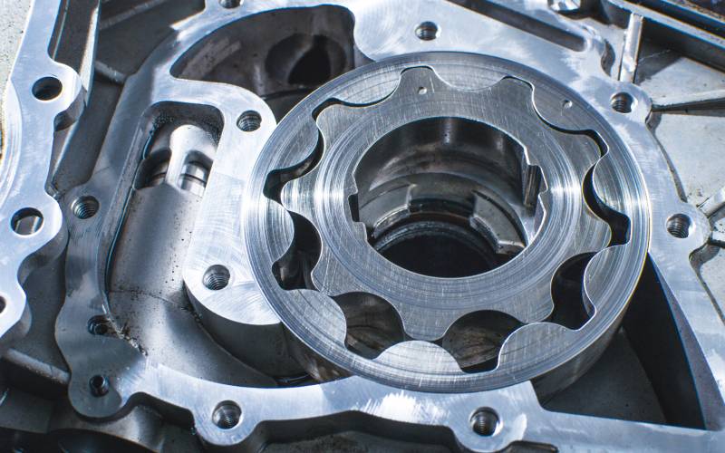 A Complete Guide to Oil Pumps for Racing Engines